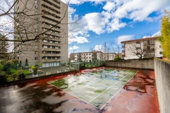 #1202 - 110 W. 4th Street